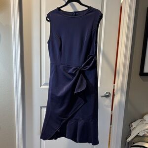 Elegant Navy Sleeveless Dress
